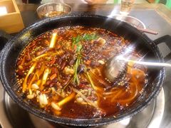 老铁锅秘制美蛙-鸿顺老铁锅美蛙鱼府(解放碑店)