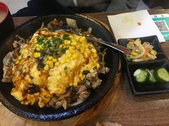 铁板肥牛饭-犀牛家猪排