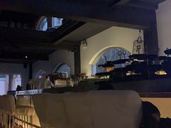 -穹六人间 people 6(岳阳路店)