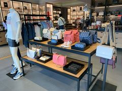 -COACH蔻驰(百联奥特莱斯广场店)