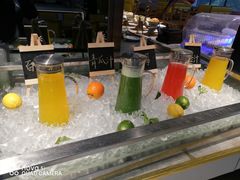 -昆山裕元花园酒店·温莎西餐厅