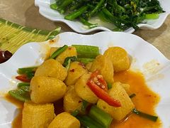 -黄记四更烤乳猪店