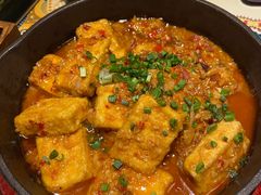 -云海肴·汽锅鸡·云南菜(天山百盛优客店)