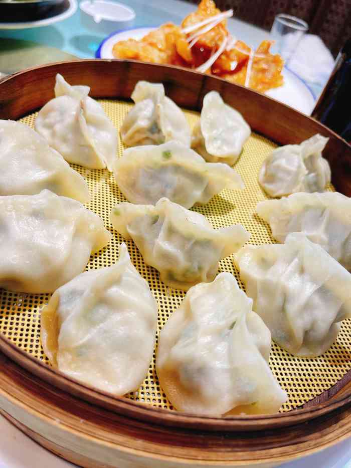 福记饺子(鸭绿江街直营店)-"[薄荷]环境: 位置在鸭绿江街上,在马路.