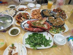 -三亚新鸿港水果一级批发市场