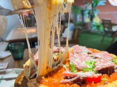 -Dragon Pizza•圆脸龙披萨·牛排餐厅