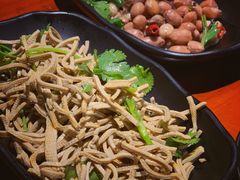 豆腐丝-伍丁·烤牛肋(和平东桥店)