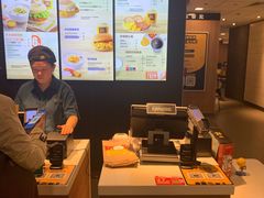 -麦当劳(南京路2店)