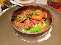 椒麻煎烹雪花牛肉-馋遇江南·精致湖景雅宴(东方之门店)