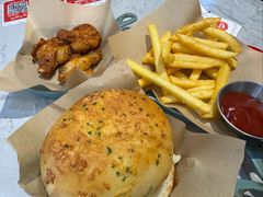 -必胜客(东部星悦天地店)