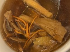 -东方红海鲜百汇(国际大厦店)