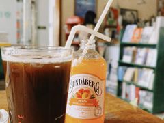 -麦田书店(国防路店)