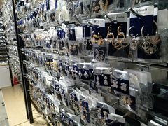 -义乌小商品批发市场(中国小商品城·篁园服装市场店)