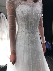 点击看大图 -GRACE KELLY婚纱与礼服(北京店)