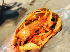 锅盔夹卤肉-黎锅盔