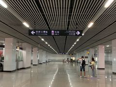 -龙溪路(地铁站)