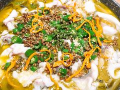 -山城外·非遗酸菜鱼(新都汇融店)
