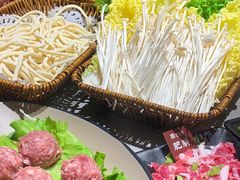 -四点金粥底火锅(沂州里店)