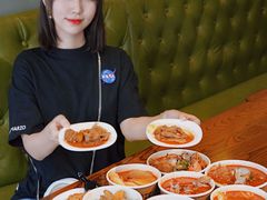 -何记花甲(海岸城旗舰店)