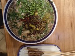 -云阿蛮云南生烫牛肉米线(奉贤路店)