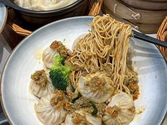 -馋三尺蟹粉小笼(人民广场店)