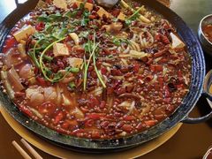 -鸿顺老铁锅美蛙鱼府(解放碑店)