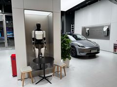 -TESLA 特斯拉(广州天环广场体验店)