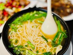云南野生菌米线-南蛮子(进贤路店)