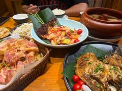 -老滇山寨•云南特色菜•地方菜•民族风情歌舞表演(金碧店)