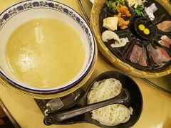 -老国贸云南传统过桥米线(滇池店)