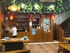 大堂-三里屯土灶炖公鸡地锅鸡(江东店)