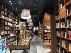 -百新书局(尚悦湾店)