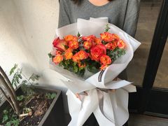 -洪小鹏生活美学馆(领SHOW天地店)