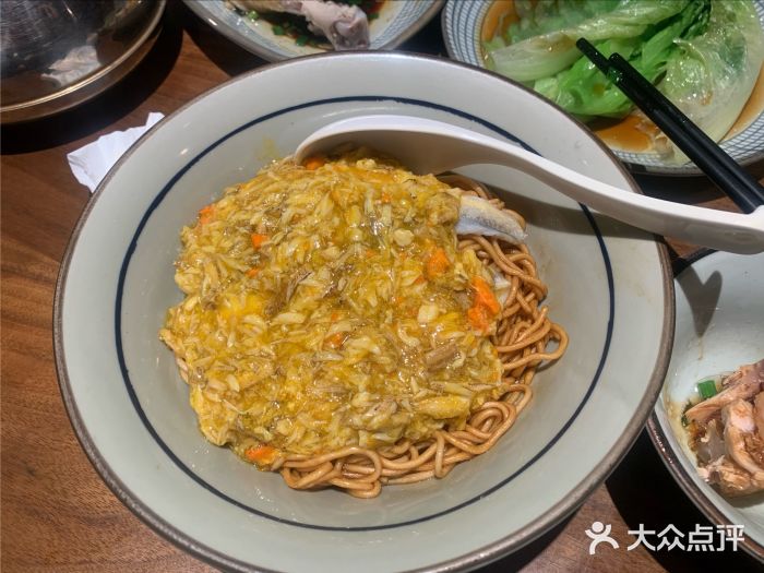 蟹黄鱼·深夜面馆(巨鹿路店)蟹黄鱼面图片