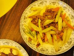 -爱的果实月嫂育婴师(世纪东方店)