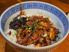 蛤蜊猪肝面-沪西老弄堂面馆(定西路店)