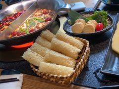 -湊湊火锅·茶憩(南京东路悦荟店)