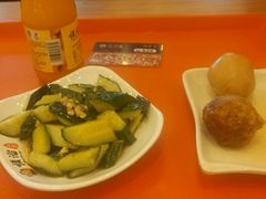 -顺溜·手工刀削面·黑金店(铜锣湾店)