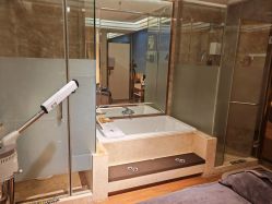 -EC BEAUTY易思美容