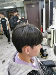 -藤野造型烫发染发