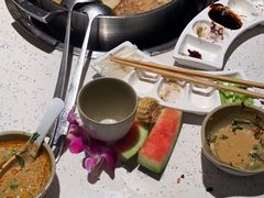 -三人行骨头王火锅(长寿店)