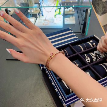 逛个街Get宝格丽同款蛇形手镯 1960到手