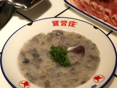 手打虾滑-贤合庄卤味火锅(安吉万达店)