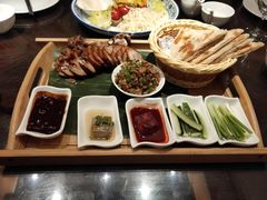 熏肘子卷烙饼套餐-花家怡园
