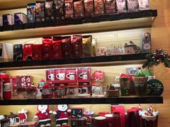 零售区-星巴克(朵云轩店)