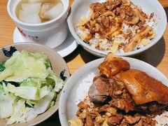 -红猪卤肉饭(大西洋美食城店)