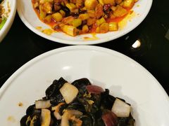 -皇城根·鲁菜济南菜·吊炉烤鸭·炒鸡鱼头(济南旗舰店)