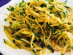 金针菇拌黄瓜-东北饺子王(港澳广场购物中心店)