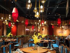 大堂-老滇山寨•云南特色菜•地方菜•民族风情歌舞表演(金碧店)