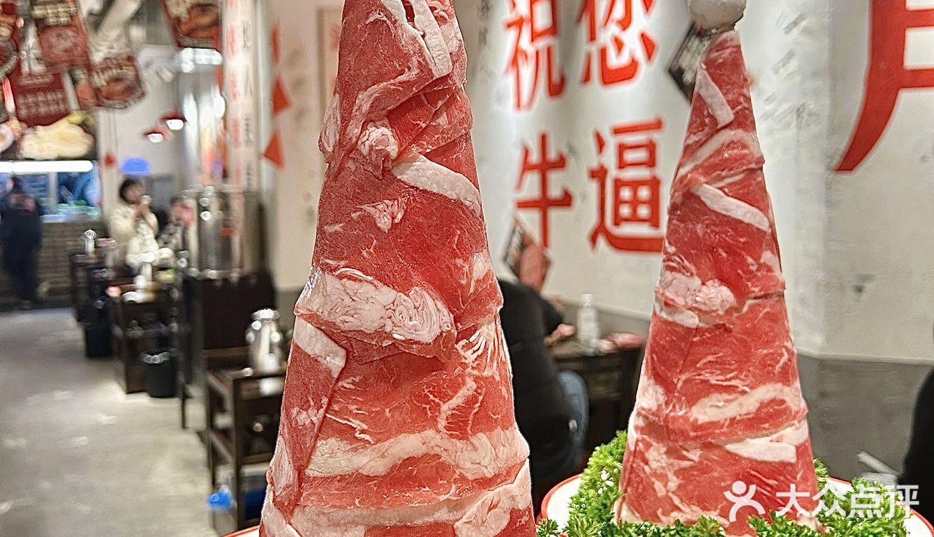 姐妹聚餐好去处，这家店圣诞氛围已拉满❗